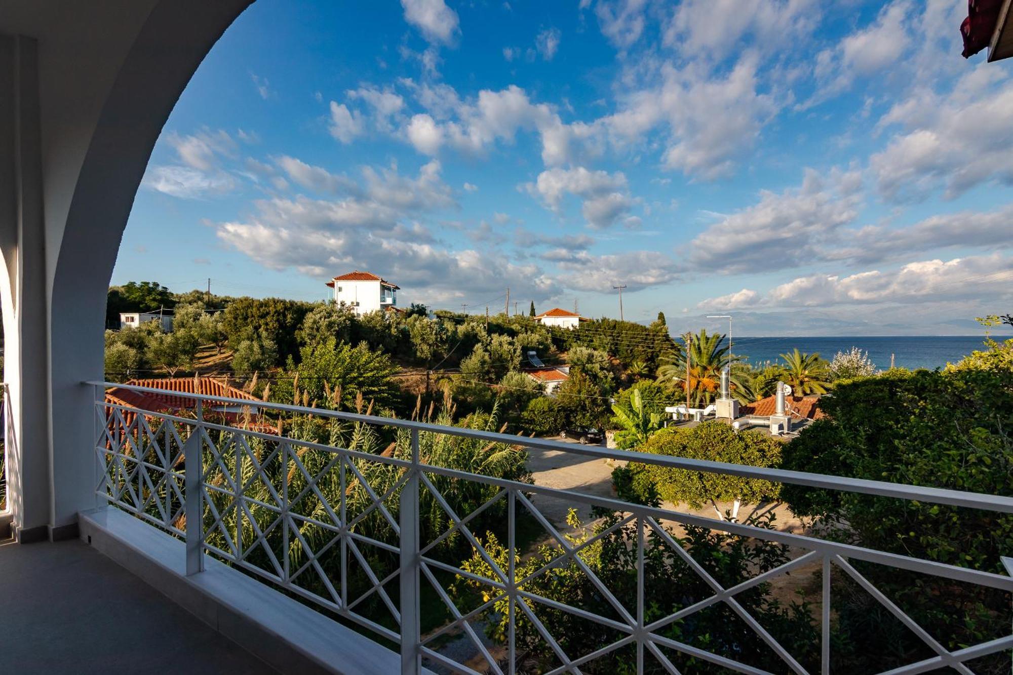 Peroulia Beach Houses Koróni Kültér fotó