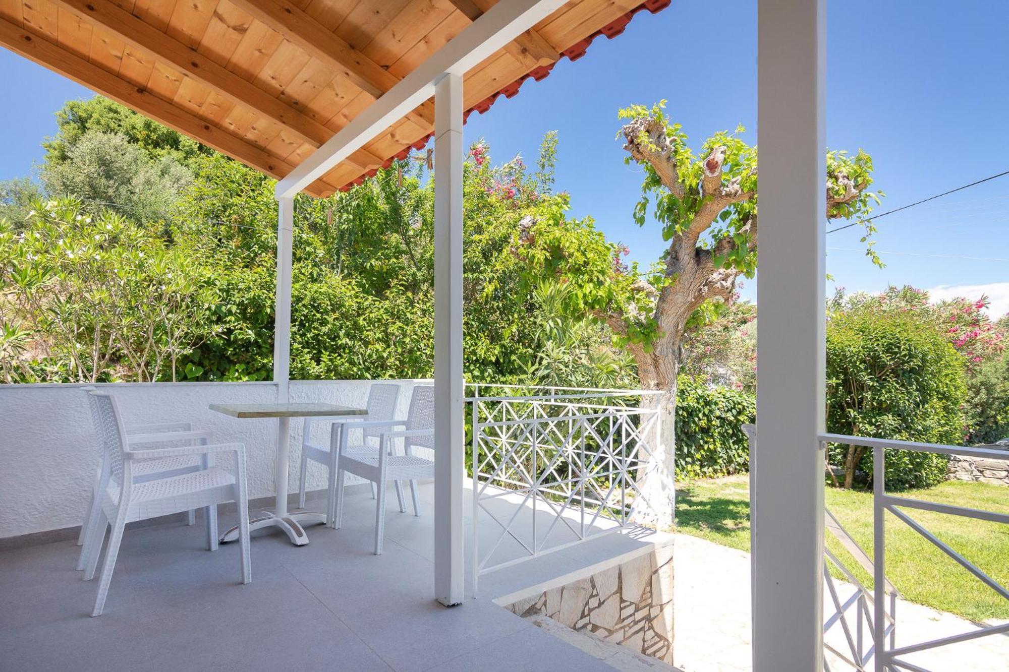 Peroulia Beach Houses Koróni Kültér fotó